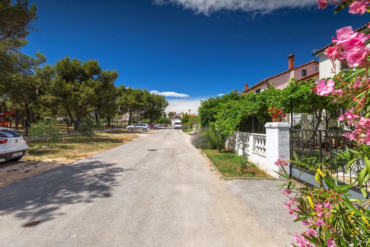 Apartman D&D, Dvorine 63 Banjole Exteriér fotografie